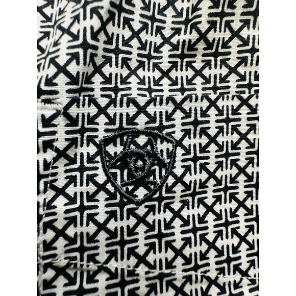 Ariat Shirt Mens Small Geometric Stretch Button Up Short Sleeve Western - Picture 3 of 10